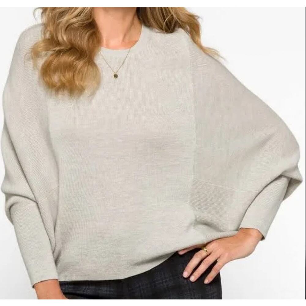CLUB MONACO Gizal Wool Dolman
Sweater Gray Women’s size Medium